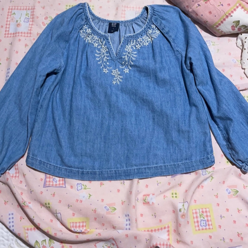 Gap. Size S 6-7 denim blouse